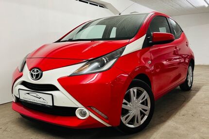 Toyota Aygo (X) 111.240 km 6.490 &euro; Leichlingen 42799