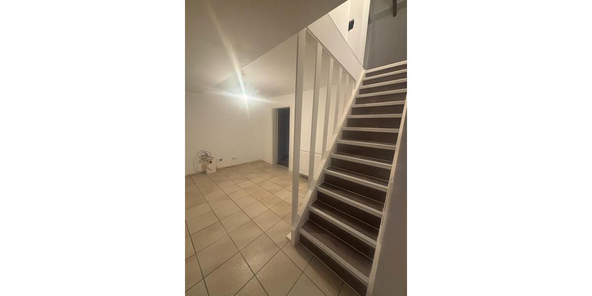 Doppelhaushälfte Grevenbroich - 3 Zimmer, 77 m&sup2;, 1.500&euro; | Angebot:25720936
