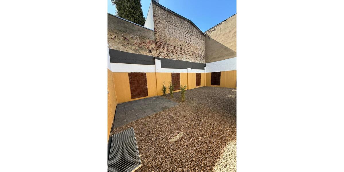 Erdgeschoßwohnung Mönchengladbach - 2 Zimmer, 120 m&sup2;, 1.750&euro; | Angebot:26403751