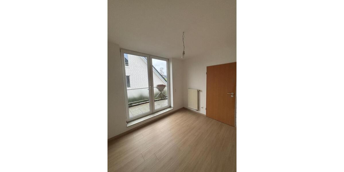 Frisch Renovierte 3 Zimmer Wohnung in ruhiger Lage 3 zimmer