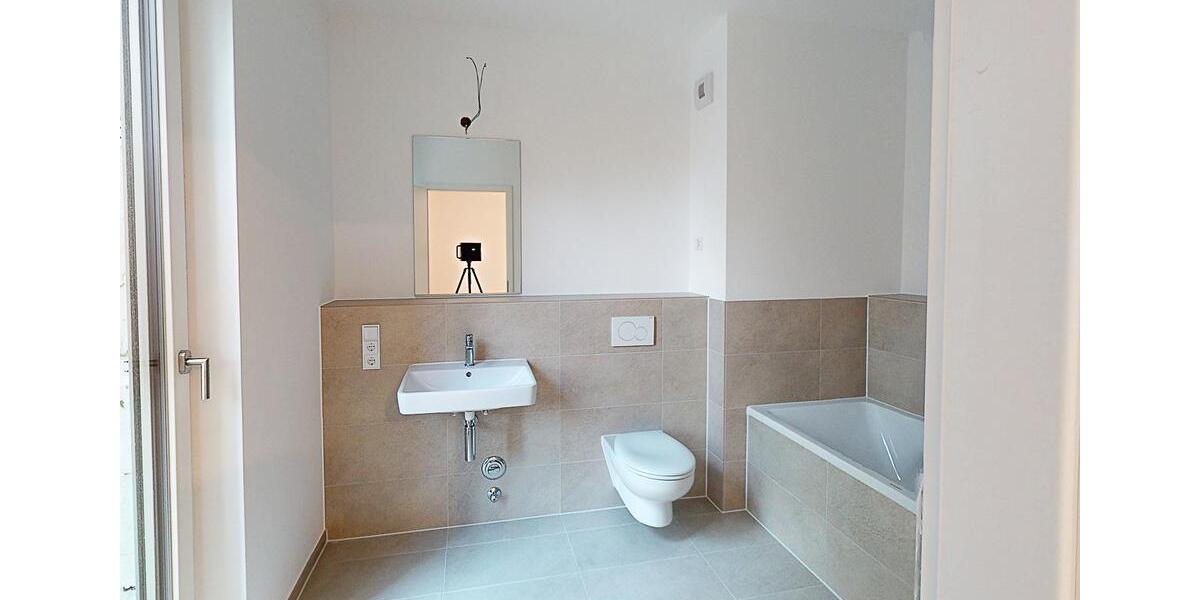 Ihr Neues Zuhause: Stilvolle 3-Zimmer-Wohnung mit Seeblick (mietpreisgedämpft) 3 zimmer