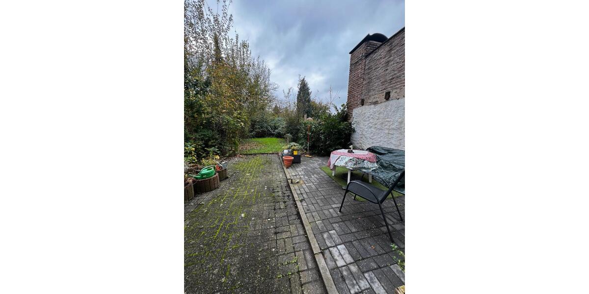 Mehrfamilienhaus, Wohnhaus Mönchengladbach Süd - 7 Zimmer, 200 m&sup2;, 329.000&euro; | Angebot:27143632