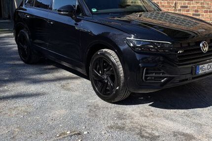 VW Touareg 74.000 km 44.800 &euro; mönchengladbach 41063