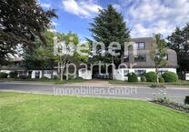 Repräsentative Büroliegenschaft mit großzügiger Parkplatzfläche
