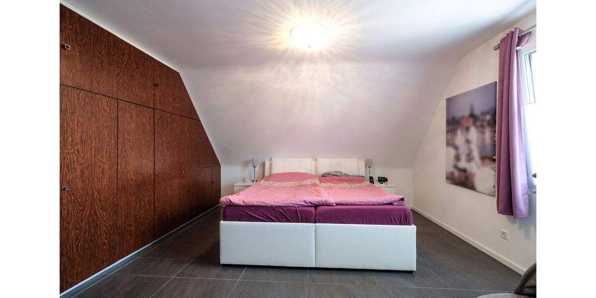 Stilvoll saniertes Familienidyll mit Pool 4 zimmer