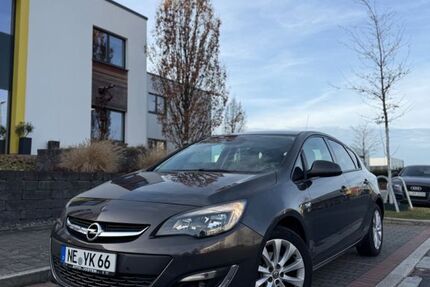 Opel Astra 148.300 km 4.999 &euro; Neuss 41469