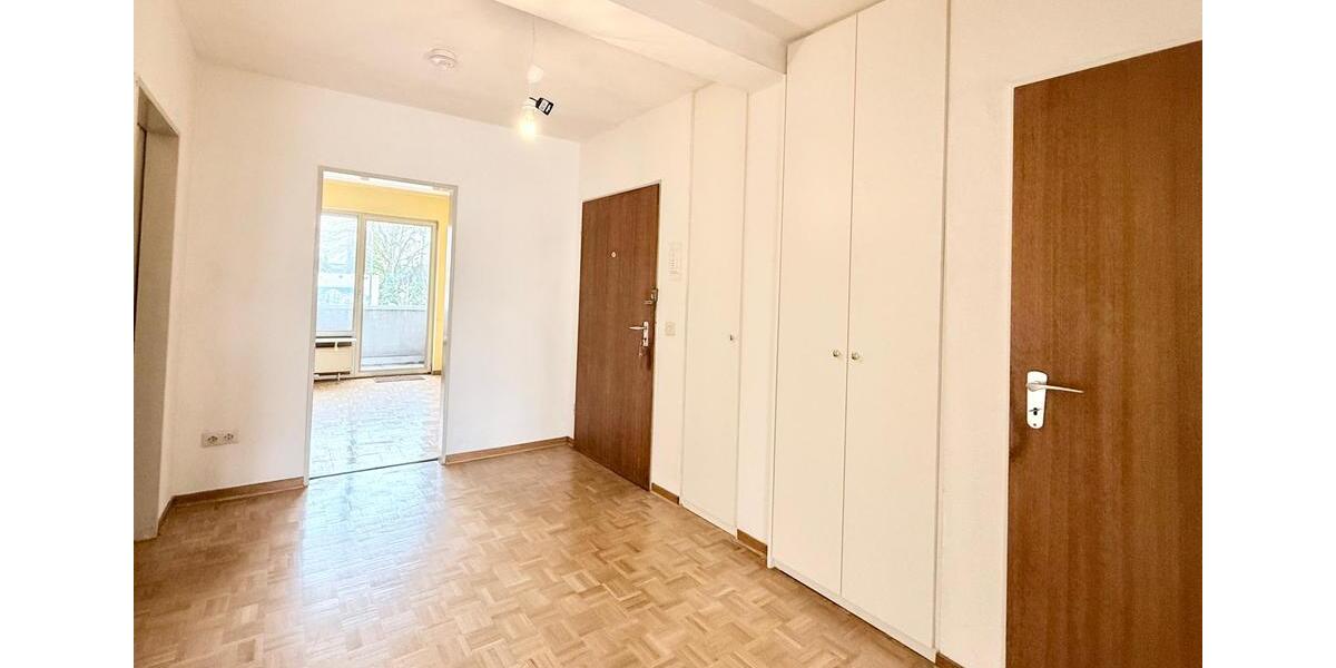 Erdgeschoßwohnung Düsseldorf Stadtbezirk 6 - 3 Zimmer, 93 m&sup2;, 1.250&euro; | Angebot:23762122