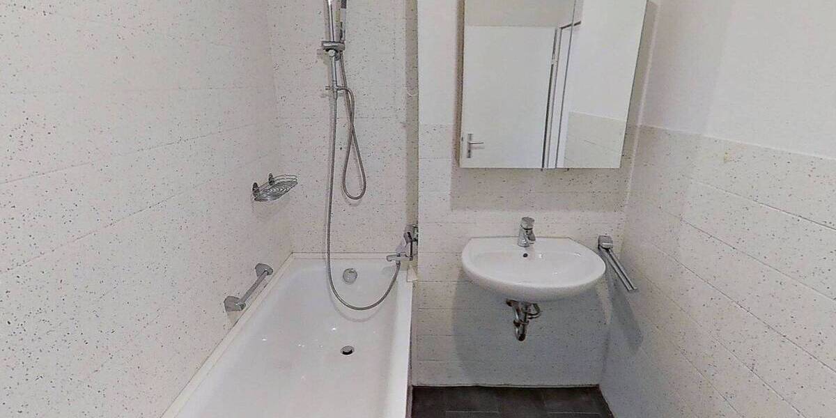 Etagenwohnung Duisburg Neumühl - 3 Zimmer, 81 m&sup2;, 599&euro; | Angebot:26908885