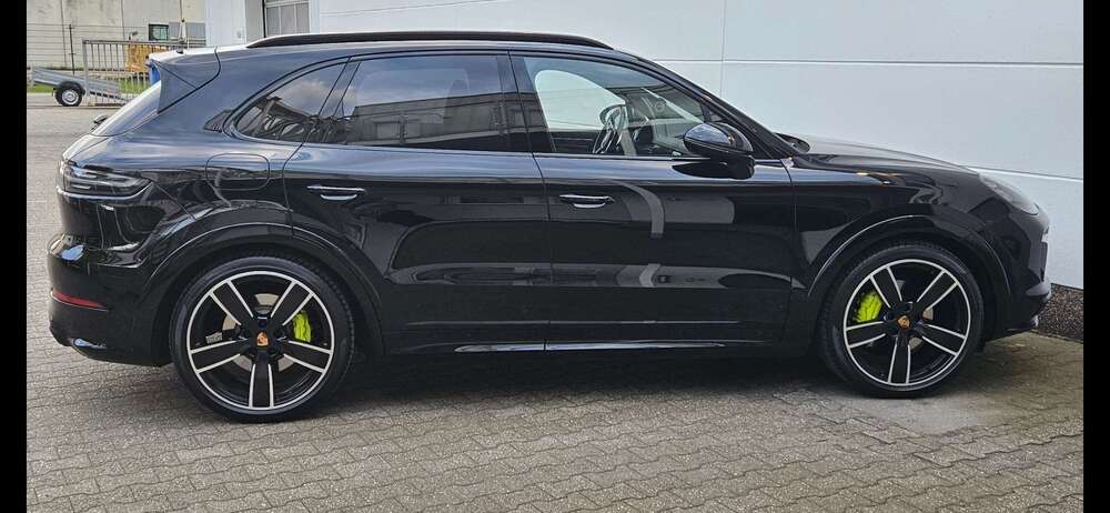 Porsche Cayenne 120.000 km 64.900 &euro; Willich, Stadt 47877