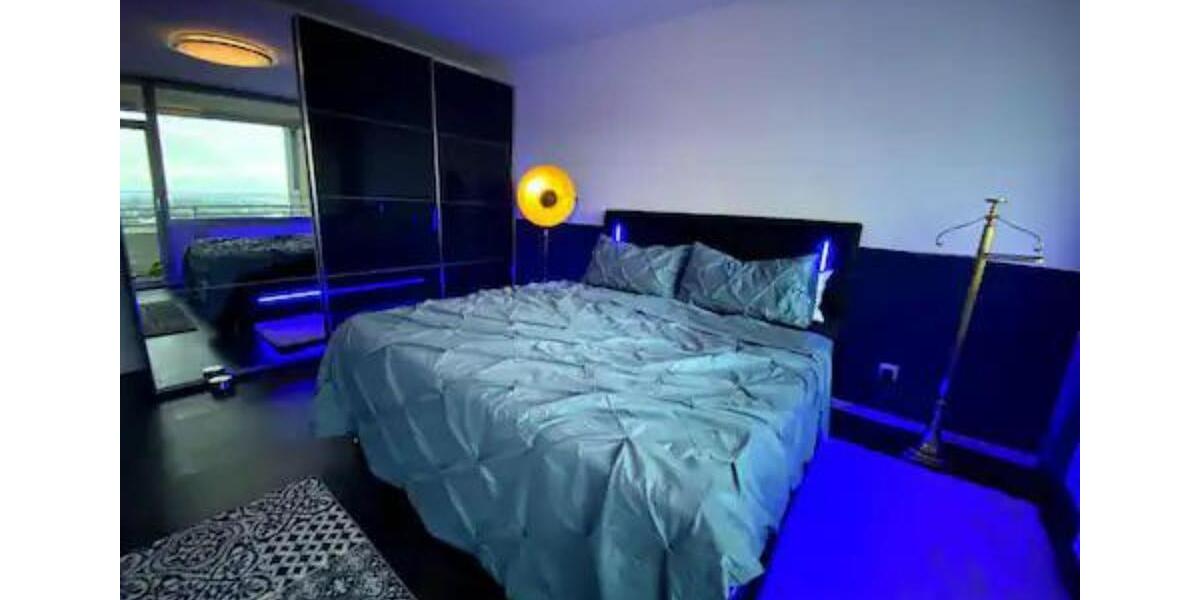 Etagenwohnung Neuss - 2 Zimmer, 70 m&sup2;, 1.300&euro; | Angebot:25806836