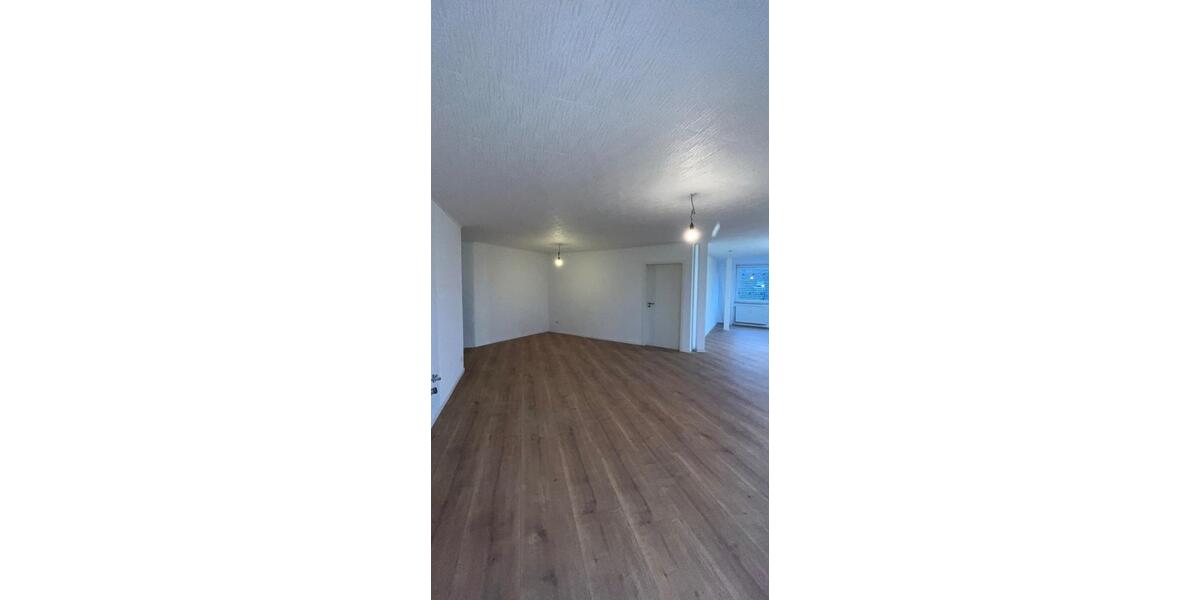 Über den Dächern von Duisburg ! 140qm Top Wohnung ! 5 zimmer