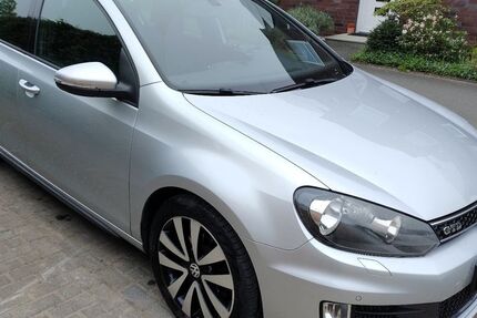 VW Golf 184.400 km 8.950 &euro; Leverkusen 51371