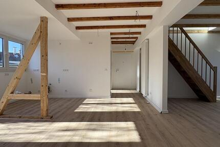 Wohnung Düsseldorf Pempelfort - 3 Zimmer, 85 m&sup2;, 1.715&euro; | Angebot:25718773