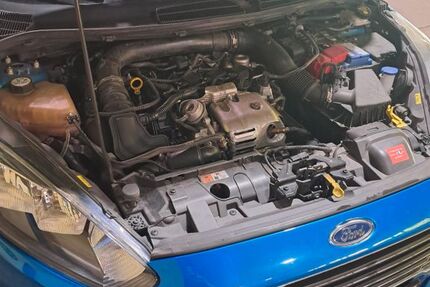 Ford Fiesta 141.000 km 3.900 &euro; Solingen 42697