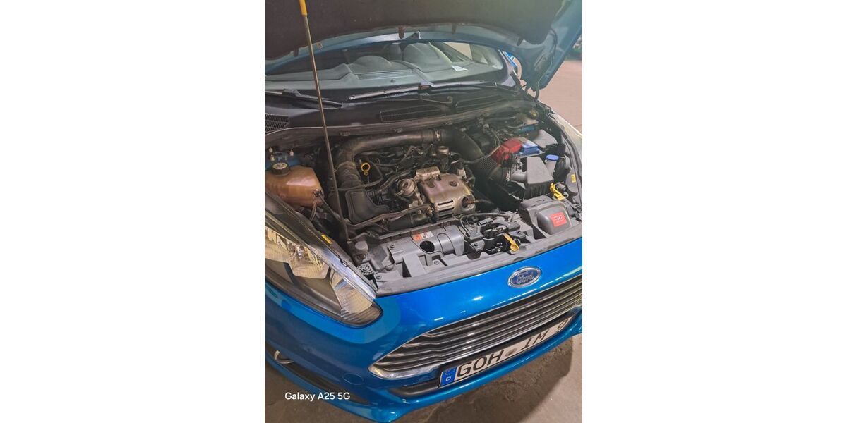 Ford Fiesta 141.000 km 3.900 &euro; Solingen 42697