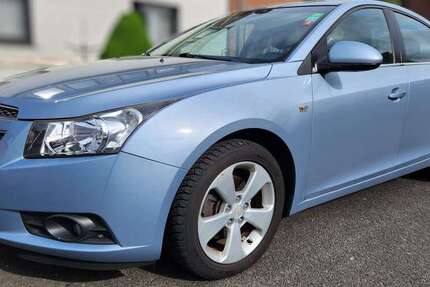 Chevrolet Cruze 154.000 km 5.990 € Düsseldorf 40229