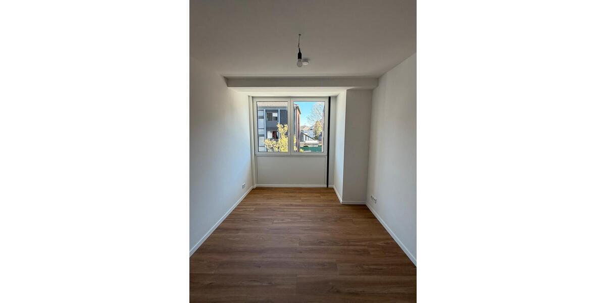 Etagenwohnung Mönchengladbach Süd - 5 Zimmer, 107 m&sup2;, 1.690&euro; | Angebot:26101898