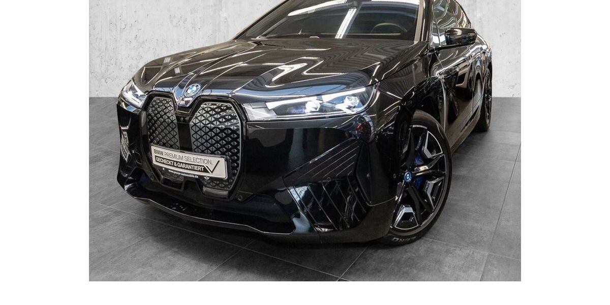 BMW iX 15.324 km 56.770 &euro; Leverkusen 51371