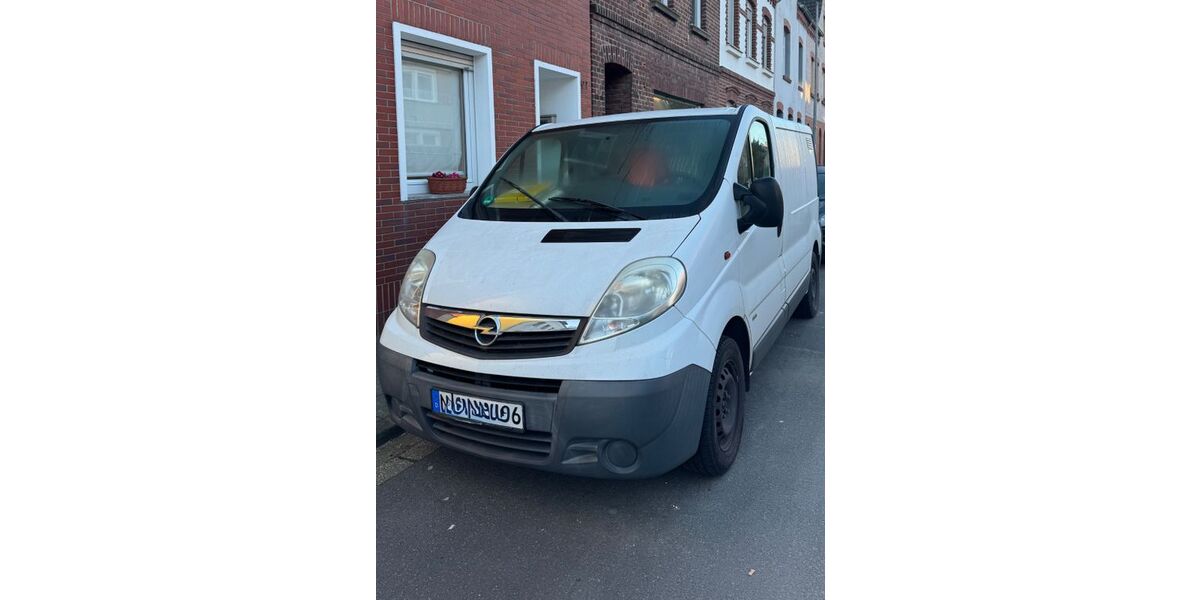 Opel Vivaro 130.842 km 6.500 &euro; Grevenbroich 41515