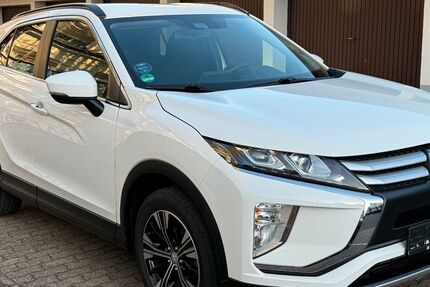 Mitsubishi Eclipse Cross 66.000 km 13.440 &euro; Düsseldorf 40468