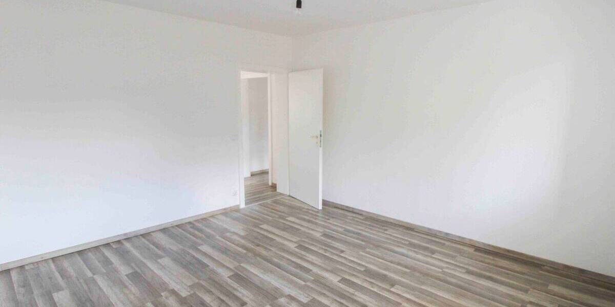 Etagenwohnung Duisburg Rumeln-Kaldenhausen - 3 Zimmer, 74 m&sup2;, 165.000&euro; | Angebot:26451842