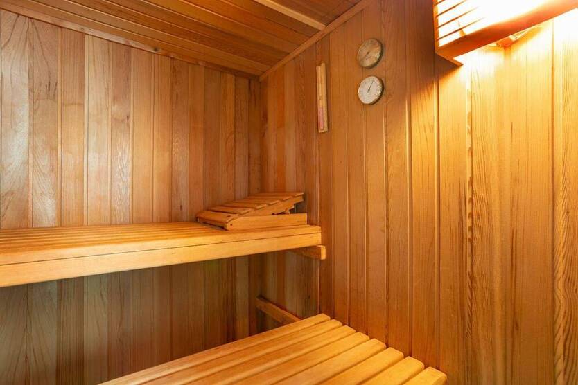 Privates Refugium mit Schwimmbad und traumhaftem Gartenparadies