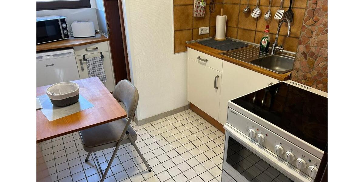 Dachgeschoßwohnung Mönchengladbach Süd - 1 Zimmer, 25 m&sup2;, 349&euro; | Angebot:25649511