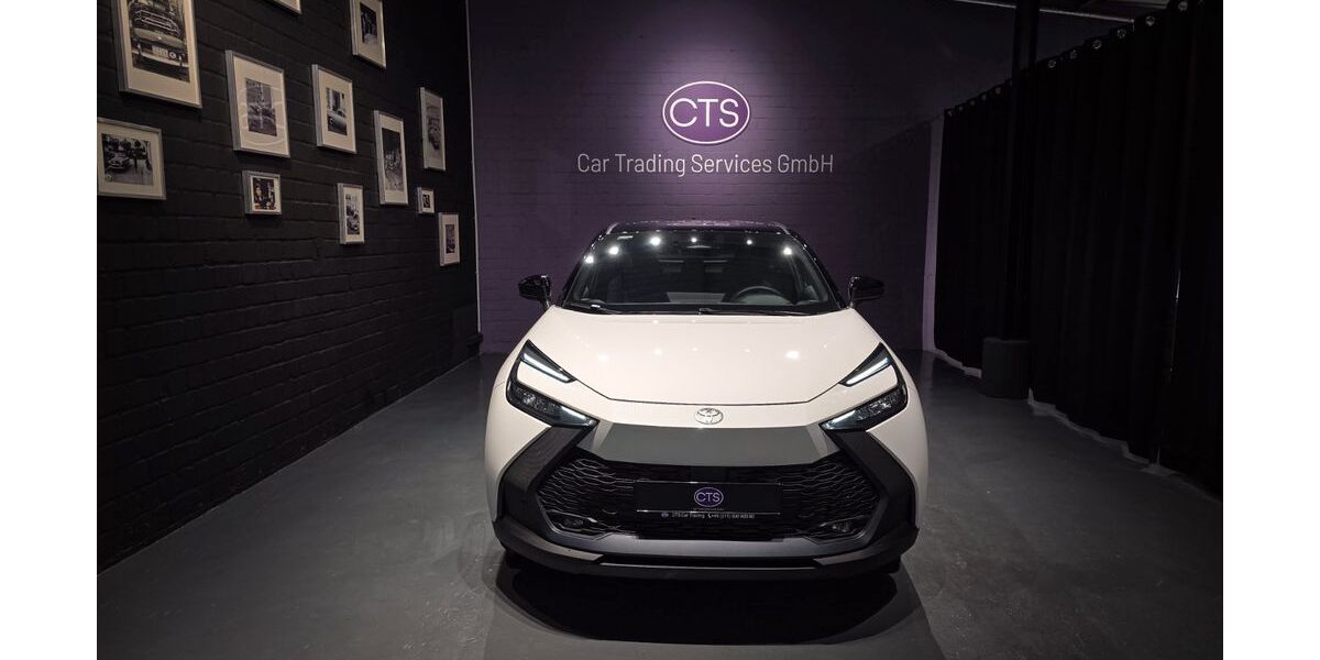 Toyota C-HR 5.530 km 33.800 &euro; Düsseldorf 40476