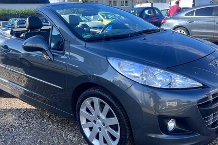 Peugeot 207 135.000 km 4.800 € Essen 45355