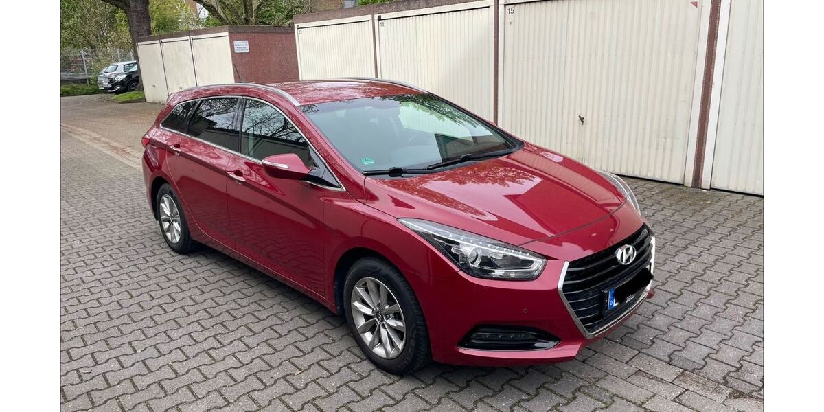 Hyundai i40 109.000 km 9.090 &euro; Duisburg 47166