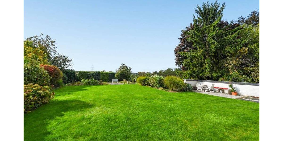 Einfamilienhaus Düsseldorf Angermund - 5 Zimmer, 314 m&sup2;, 2.490.000&euro; | Angebot:25776499