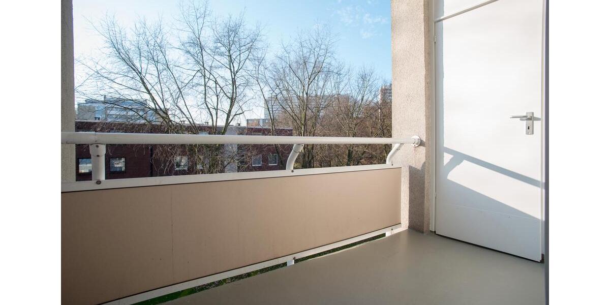 * * SINGLEWOHNUNG * * Moderne 1-Zimmer-Wohnung m. Südloggia 1 zimmer