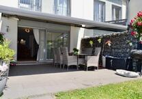 Modernes Reihenmittelhaus in Essen mit Garage und Stellplatz