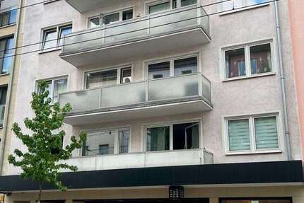 Haus zum Kaufen in Düsseldorf 5.399.000 € 1306 m²
