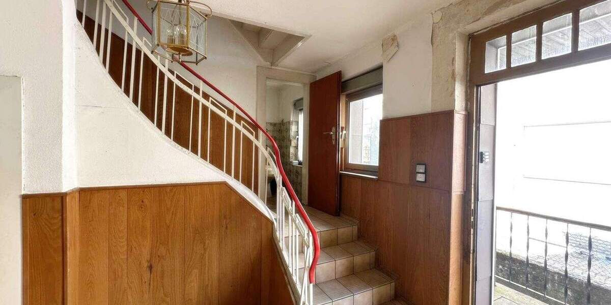 Grundstück mit Bestandsgebäude in Düsseldorf - Hassels 6 zimmer