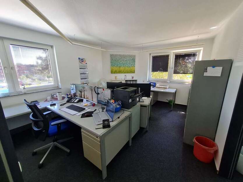 Büro in Mönchengladbach 182,34 € 20.72 m²
