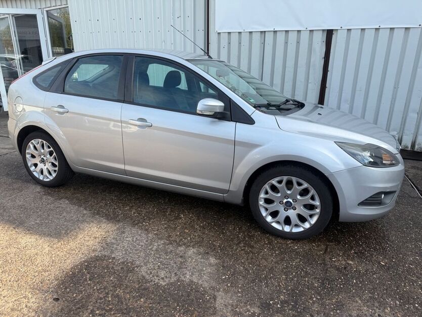 Ford Focus 174.000 km 3.550 € Pulheim 50259
