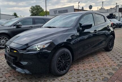Mazda 2 13.200 km 16.398 &euro; Mönchengladbach 41063