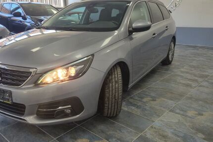Peugeot 308 79.600 km 14.500 &euro; Neuss 41469
