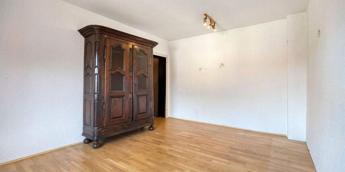 Doppelhaushälfte Düsseldorf Urdenbach - 8 Zimmer, 127 m&sup2;, 399.000&euro; | Angebot:25302679