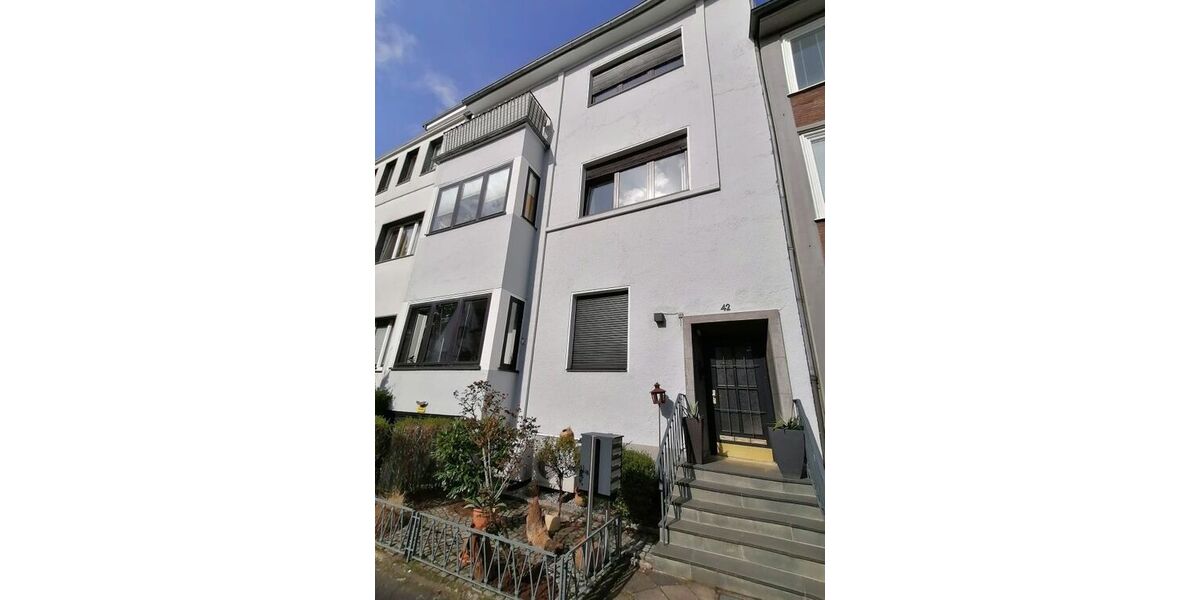 Provisionsfrei* SOFORT FREI! Rhein-nah - 2-Zm Penthouse Oberkassel - renoviert, Klimaanlage Einbauküche 55m² - Einfamilienhaus Düsseldorf Oberkassel | Angebot:27074522