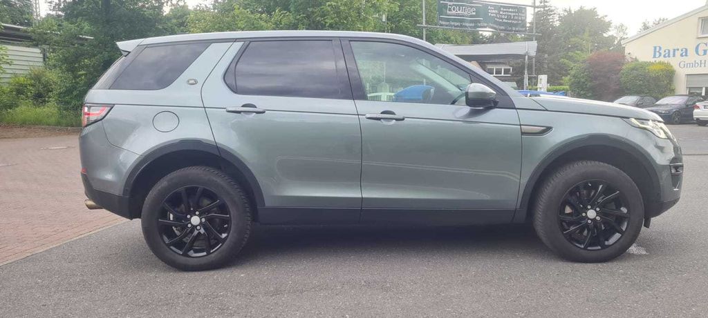 Land Rover Discovery Sport 187.000 km 14.990 &euro; Ratingen 40885