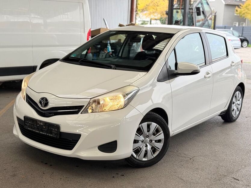 Toyota Yaris 150.334 km 3.950 € Essen 45356