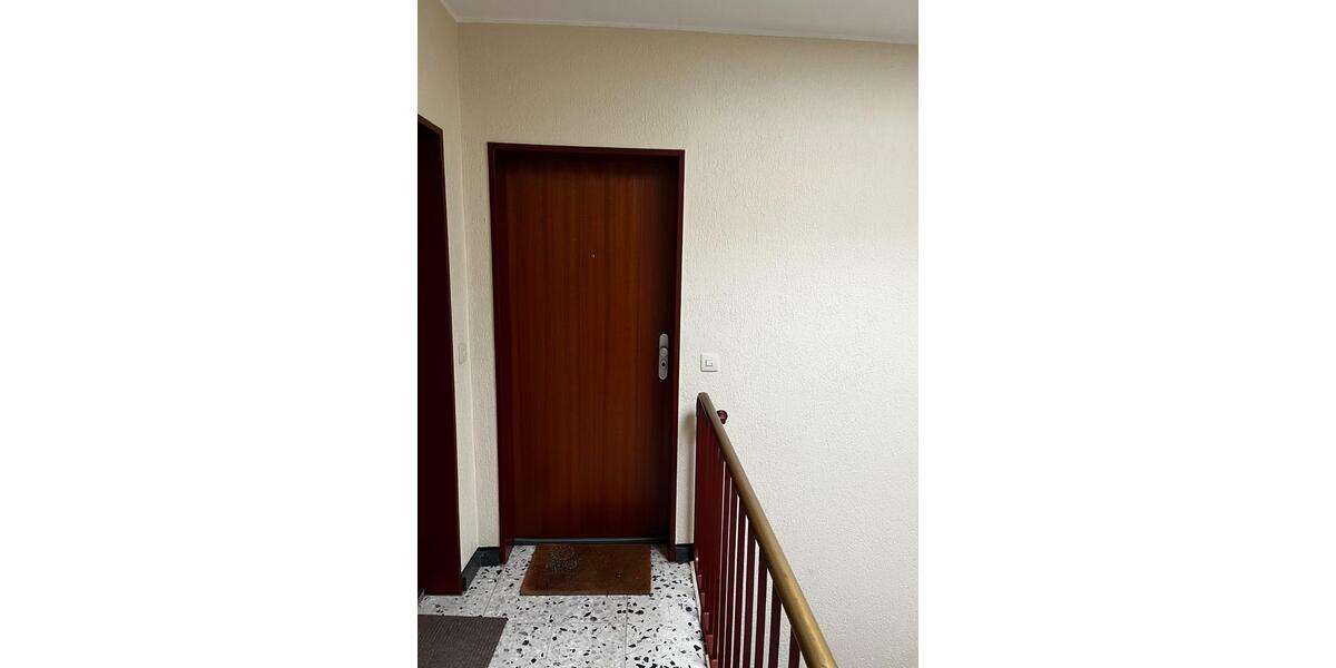 Etagenwohnung Neuss Erfttal - 1 Zimmer, 33 m&sup2;, 530&euro; | Angebot:24565050