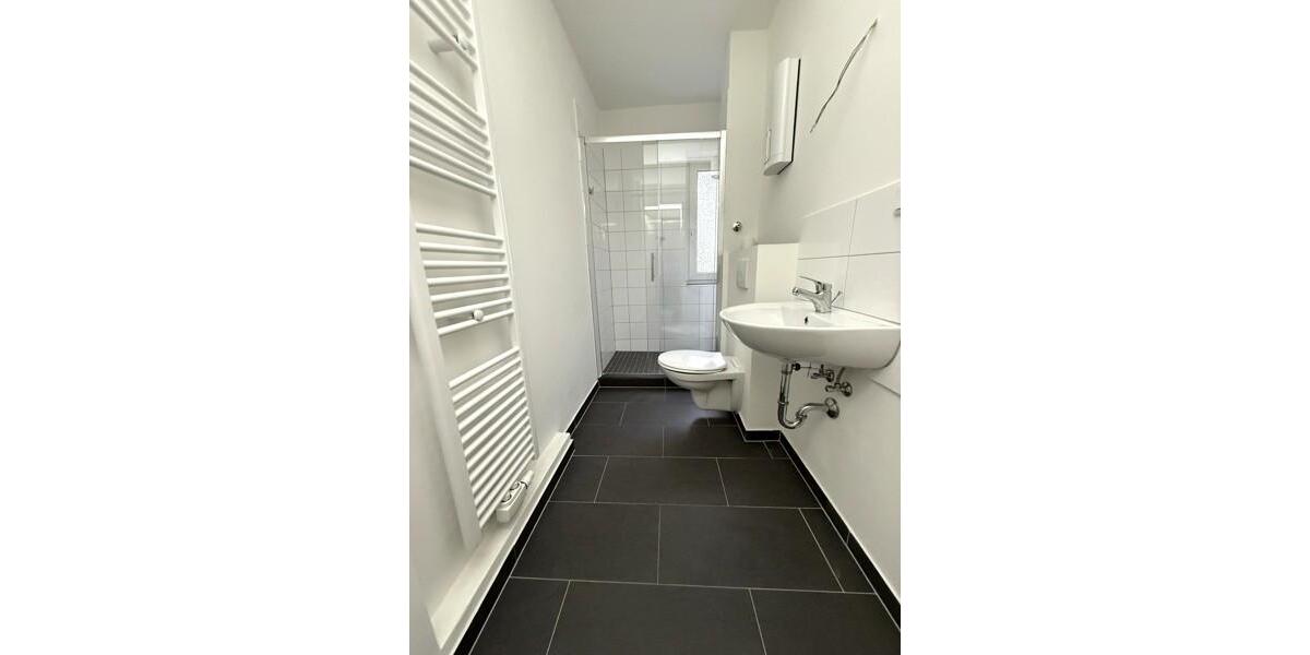 Hübsche 2-Zi-EG.-Whg. mit Einbauküche und Balkon 2 zimmer