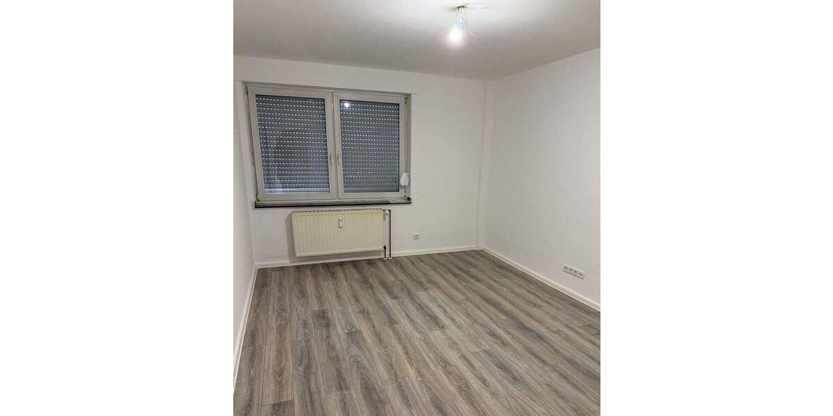 Etagenwohnung Düsseldorf Rath - 3 Zimmer, 64 m&sup2;, 790&euro; | Angebot:25683581