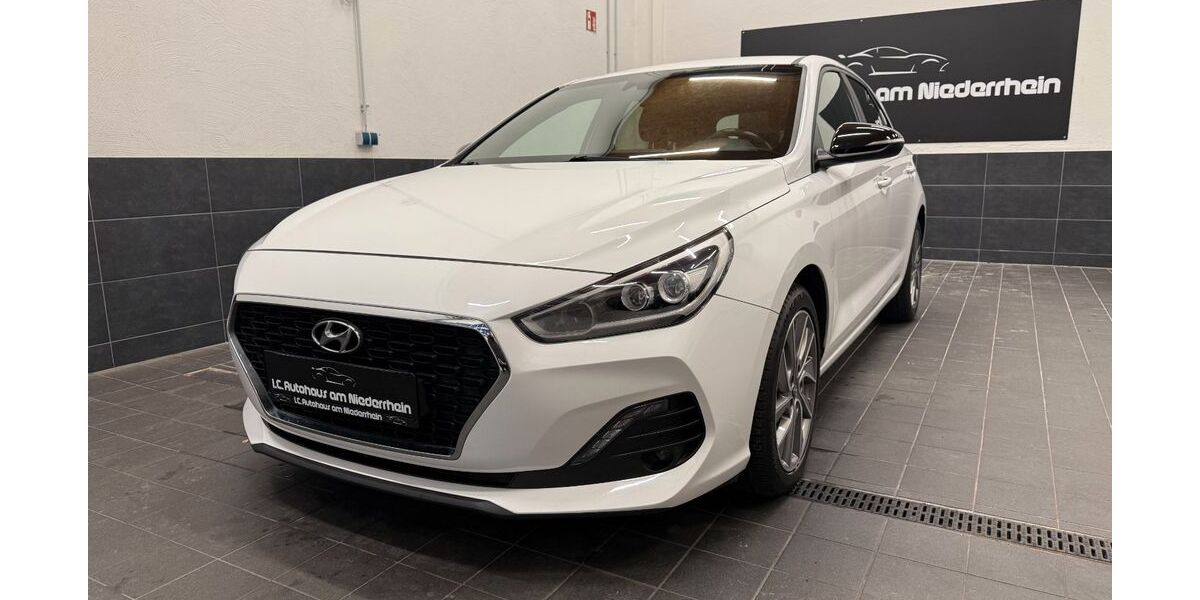 Hyundai i30 88.716 km 13.950 &euro; Moers 47441