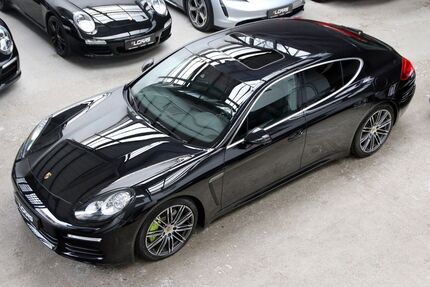Porsche Panamera 142.698 km 31.990 &euro; Düsseldorf 40237