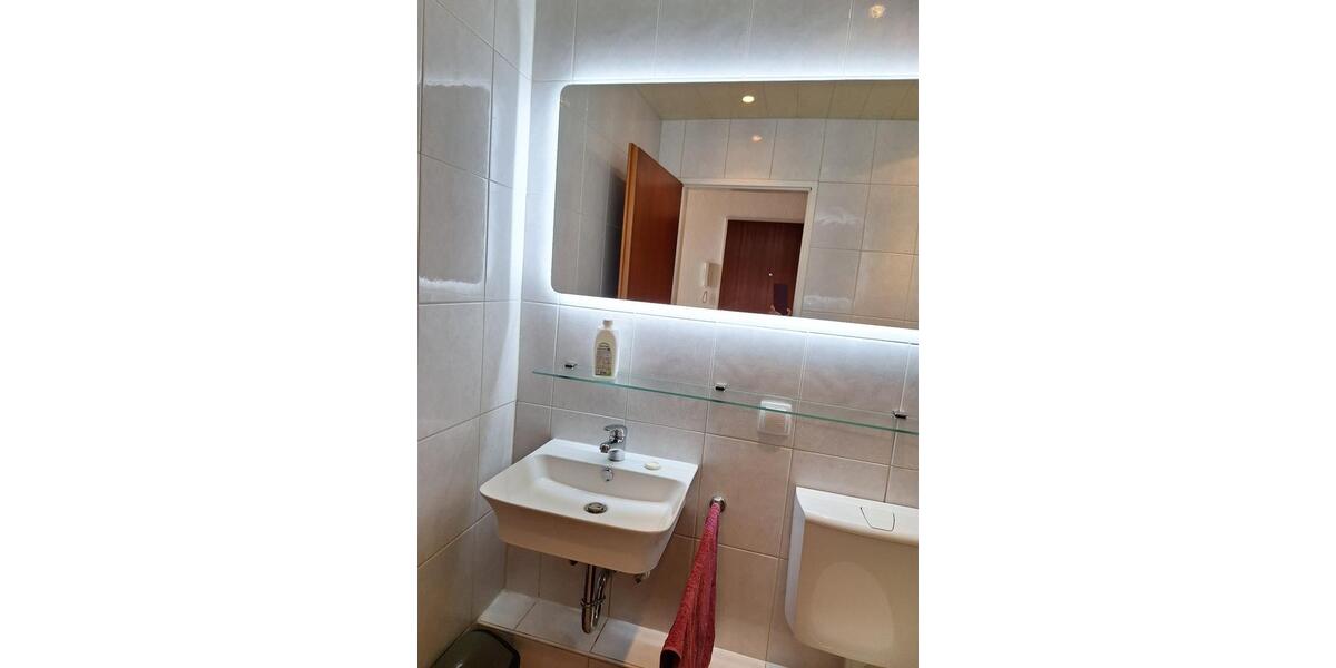 möbl. 2 Zimmer Wohnung großer Balkon Stellplatz 2 zimmer