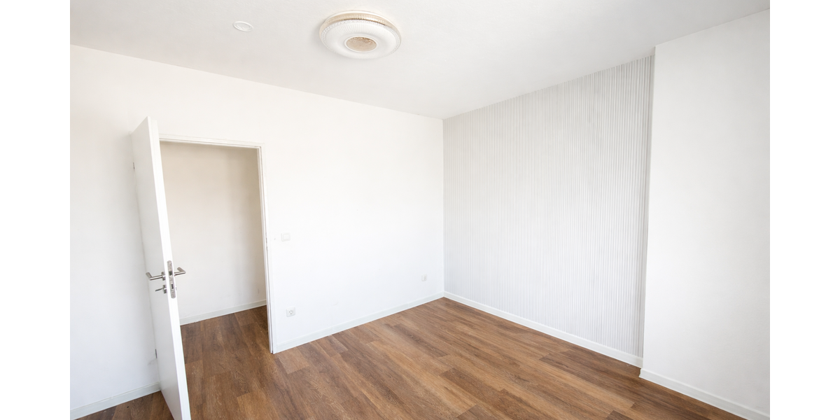 Etagenwohnung Duisburg Duisburg-Mitte - 4 Zimmer, 89 m&sup2;, 890&euro; | Angebot:26462823
